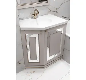 Mobilier pentru baie din MDF vopsit ,,Gerona"