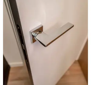 Ușă ascunsă de interior-3