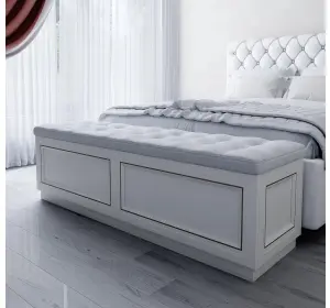 Mobilier pentru dormitor în stil clasic Lux