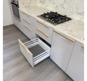 Bucătărie în stil modern din MDF vopsit „Piemont“-8