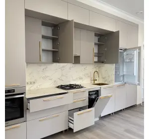 Bucătărie în stil modern din MDF vopsit „Piemont“-9