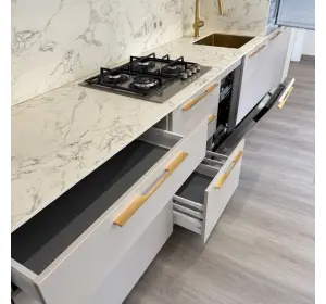 Bucătărie în stil modern din MDF vopsit „Piemont“-10