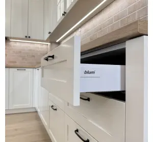 Bucătărie în stil modern din MDF vopsit „Piemont“-13