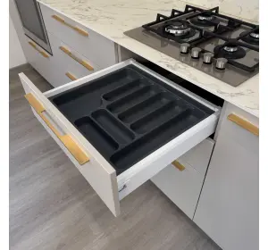 Bucătărie în stil modern din MDF vopsit „Piemont“-16