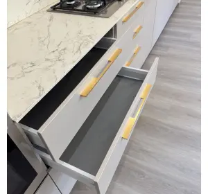 Bucătărie în stil modern din MDF vopsit „Piemont“-17